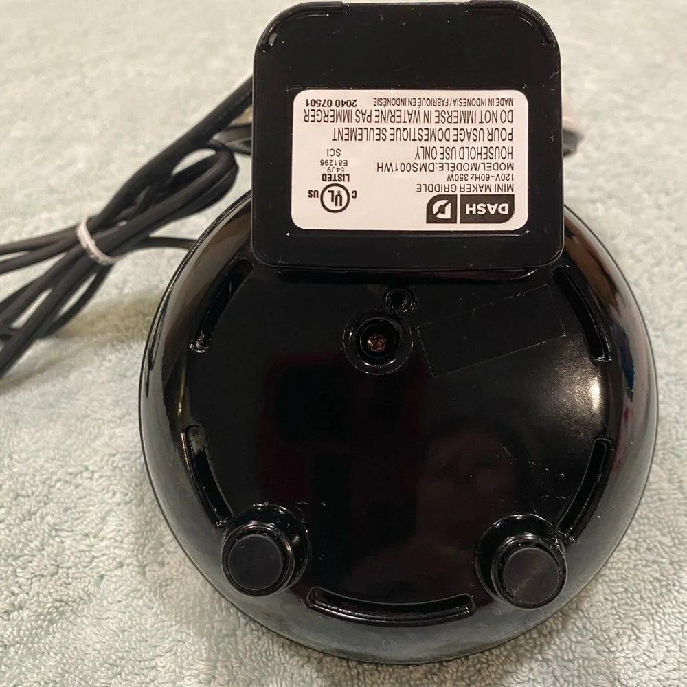 💲🔻CLEARANCE🔻 Dash Mini Maker Griddle - Picture 4 of 5